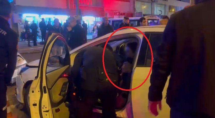 2 kadın 1 adam! Sevgilisini karısıyla görünce dehşet saçtı