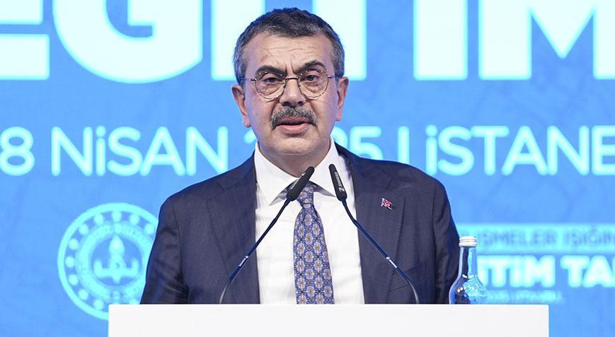 Bakan Tekin: Arşiv dediğimiz tozlu raflarda bekleyen belgelerden ibaret değil