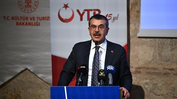 Bakan Tekin ödül töreninde konuştu! ‘Çocuklarımızın ana dillerini doğru öğrenmelerini istiyorum’