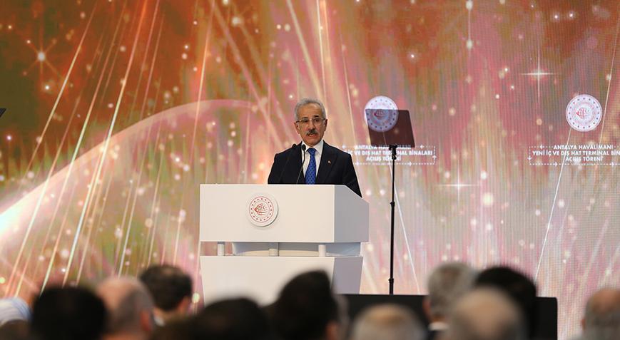 Bakan Uraloğlu: 2002’de 26 olan aktif havalimanı sayımızı 58’e çıkardık
