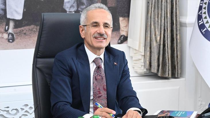 Bakan Uraloğlu Trabzon’da bayramlaşma programına katıldı! ‘Bayramlar birliğin ve beraberliğin pekiştiği günler’