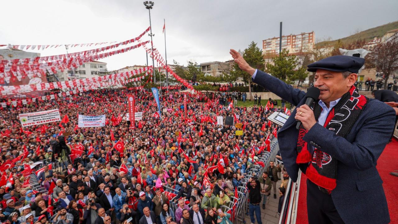 CHP’li başkandan Yozgat mitinginde taşımalı kalabalık itirafı