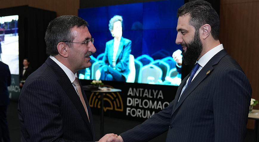 Cumhurbaşkanı Yardımcısı Yılmaz’dan Antalya’da peş peşe temaslar