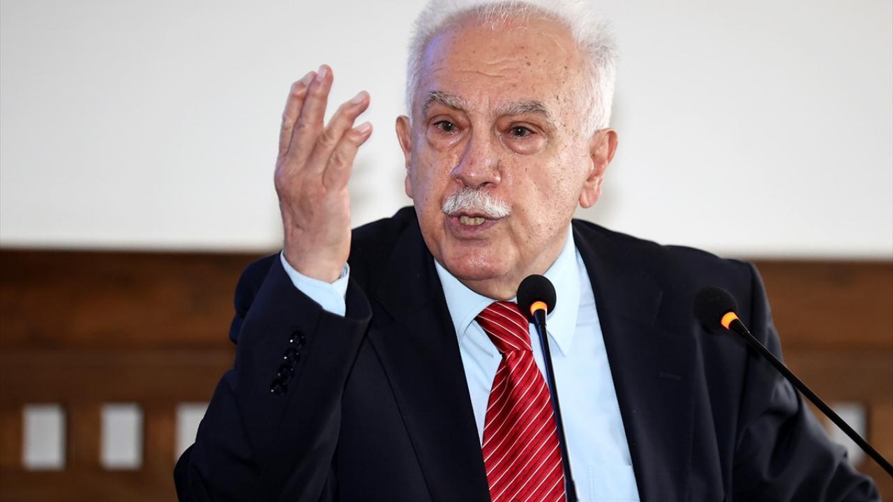 Doğu Perinçek’ten İmamoğlu açıklaması: Kamu kaynaklarını yağmaladı