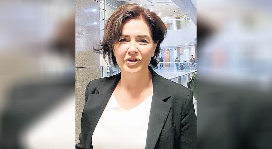 Gazeteci Özlem Gürses’e 1 yıl 3 ay ceza