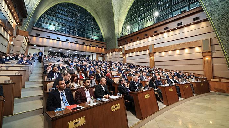 İBB Meclisinde, belediyenin 264 milyar 916 milyon liralık borcu gündeme geldi
