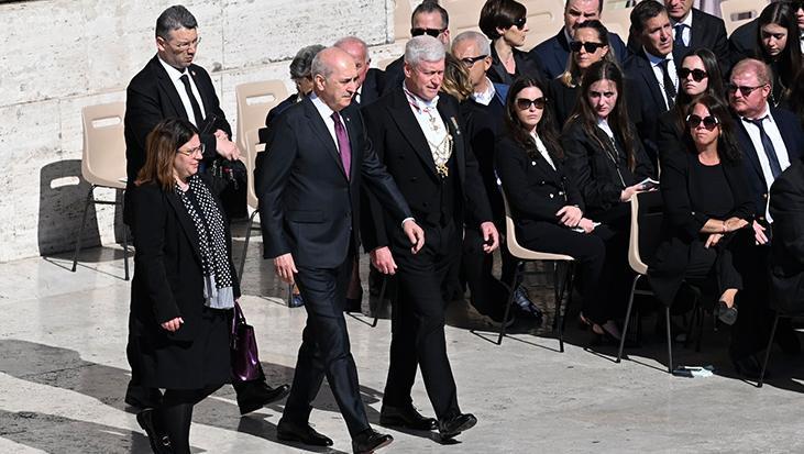 Kurtulmuş, Papa Franciscus’un cenaze törenine katıldı