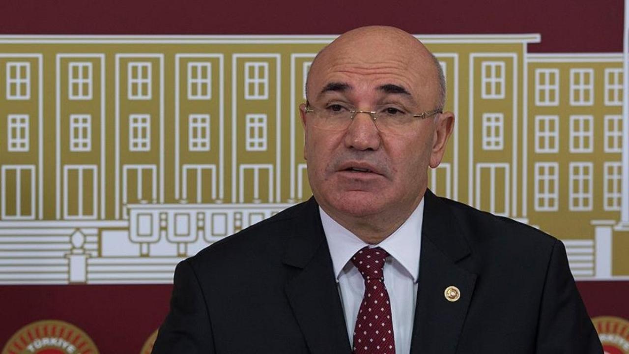 Mahmut Tanal yapay zekaya sorduğu postu yanlışlıkla paylaştı