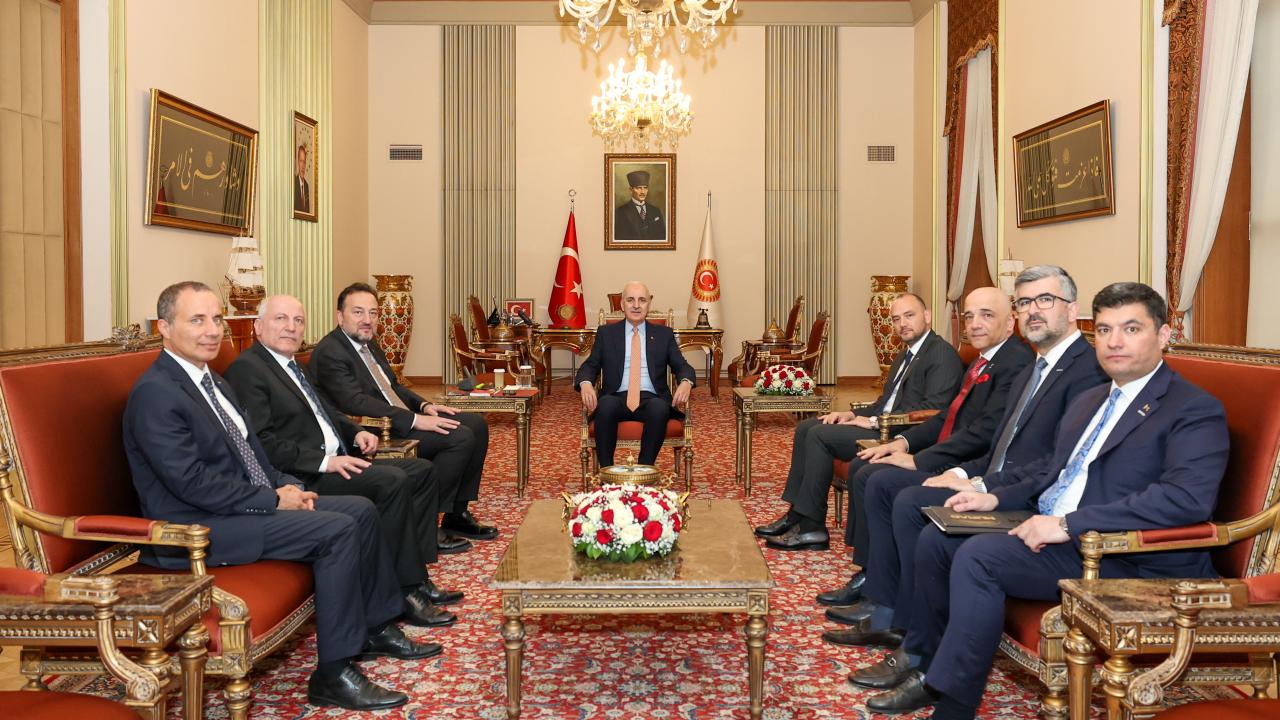 Meclis Başkanı Kurtulmuş, MÜSİAD heyetini kabul etti