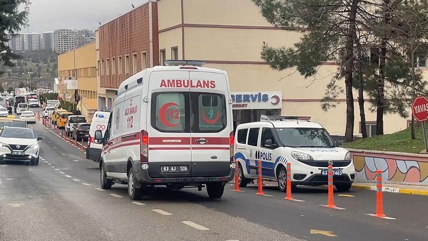 Otomobil, 3 araca çarpıp devrildi! 2 ölü, 1 yaralı