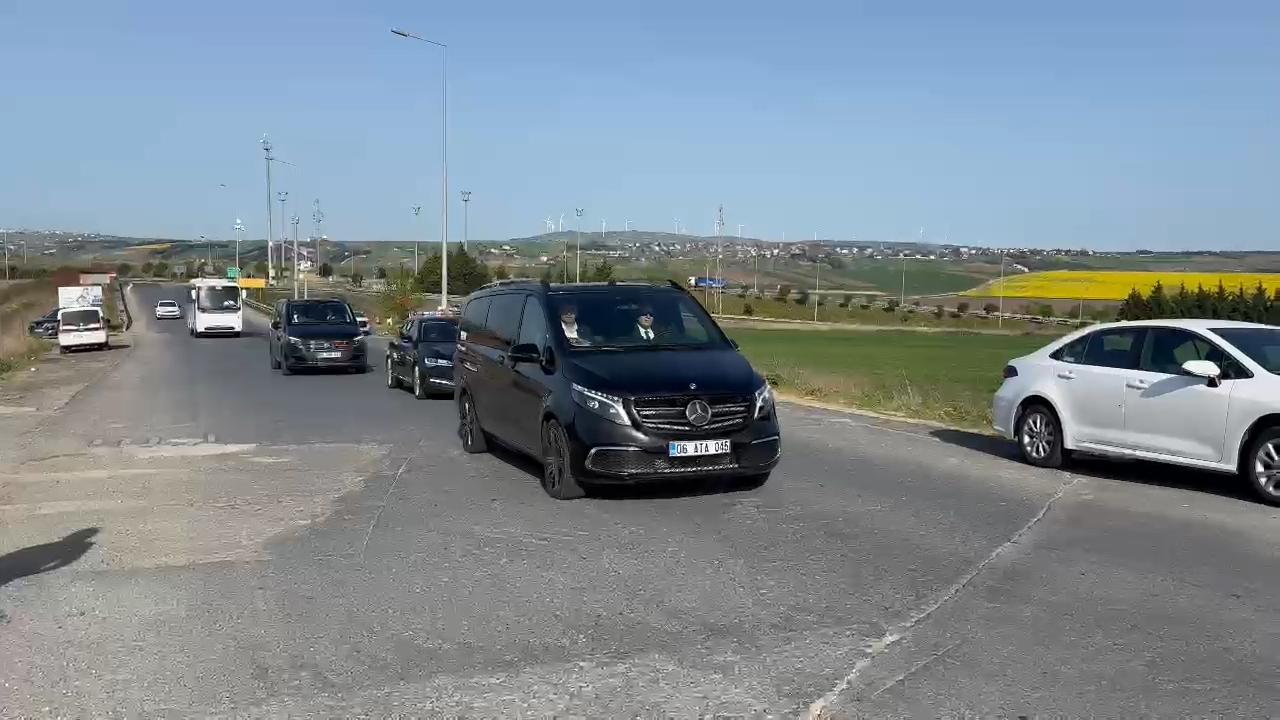 Özgür Özel, Ekrem İmamoğlu’nu cezaevinde ziyaret etti