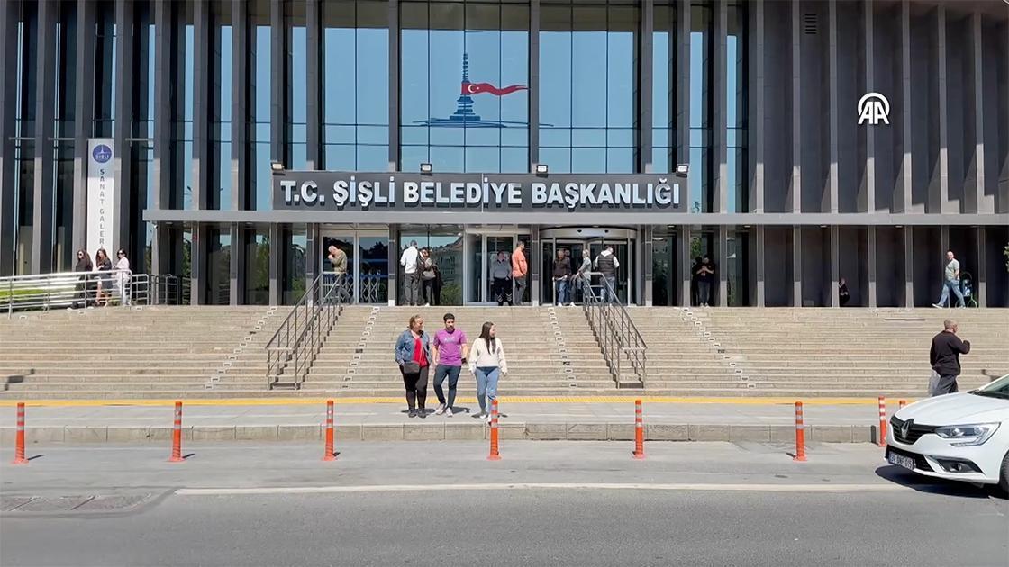 Şişli Belediyesi’nden burs desteğinin kesildiği iddialarına ilişkin açıklama