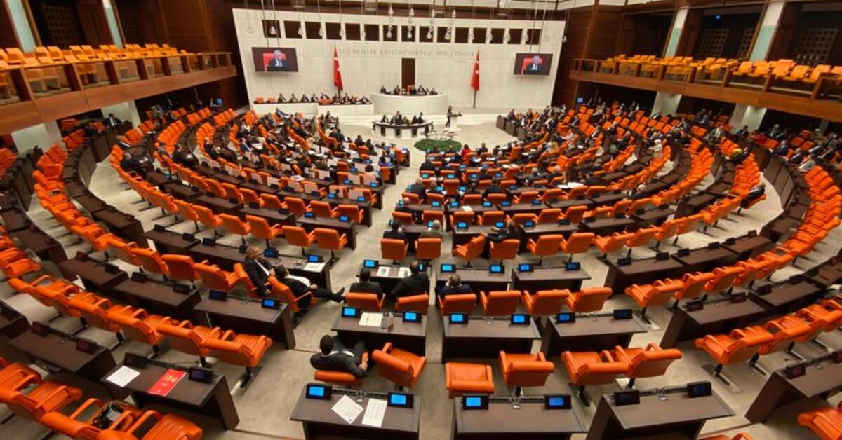 TBMM Genel Kurulu'nda 'Cunta' tartışması | Son dakika haberleri