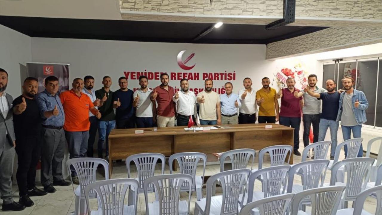 Yeniden Refah Partisi’nde istifa depremi! 80 ayrılık daha!