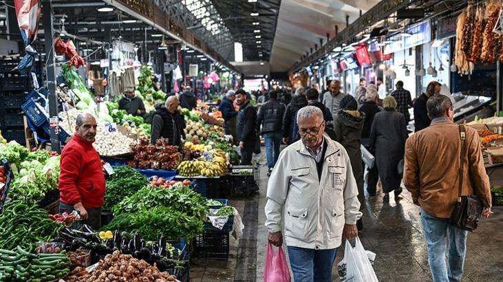 Yurt genelinde ‘boykot çağrısı’na rağmen pazarlarda, marketlerde ve AVM’lerde hareketlilik yaşandı