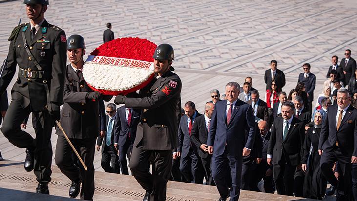 19 Mayıs coşkusu artarak sürüyor! İlk tören Anıtkabir’de