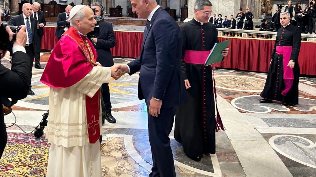 Bakan Ersoy, Papa 14. Leo’nun göreve başlama törenine katıldı