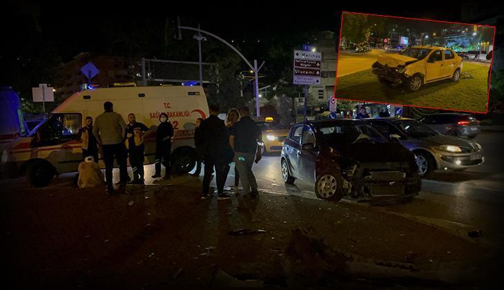 Bursa’da feci kaza! Otomobil taksiye çarptı: 7 yaralı