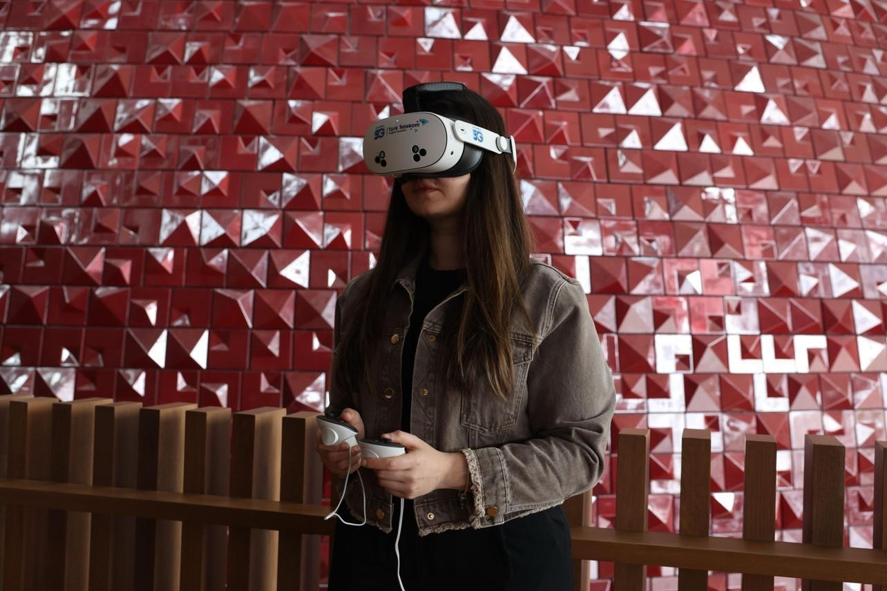 Cumhurbaşkanlığı Külliyesi’ndeki konser 5G ile AKM’de izlendi