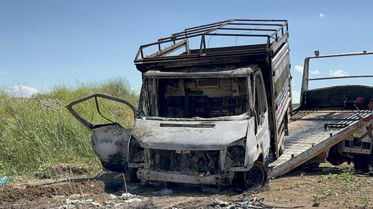 Diyarbakır’da yanan kamyonette 2 ceset! Baba ve oğlu elleri bağlanmış halde bulundu