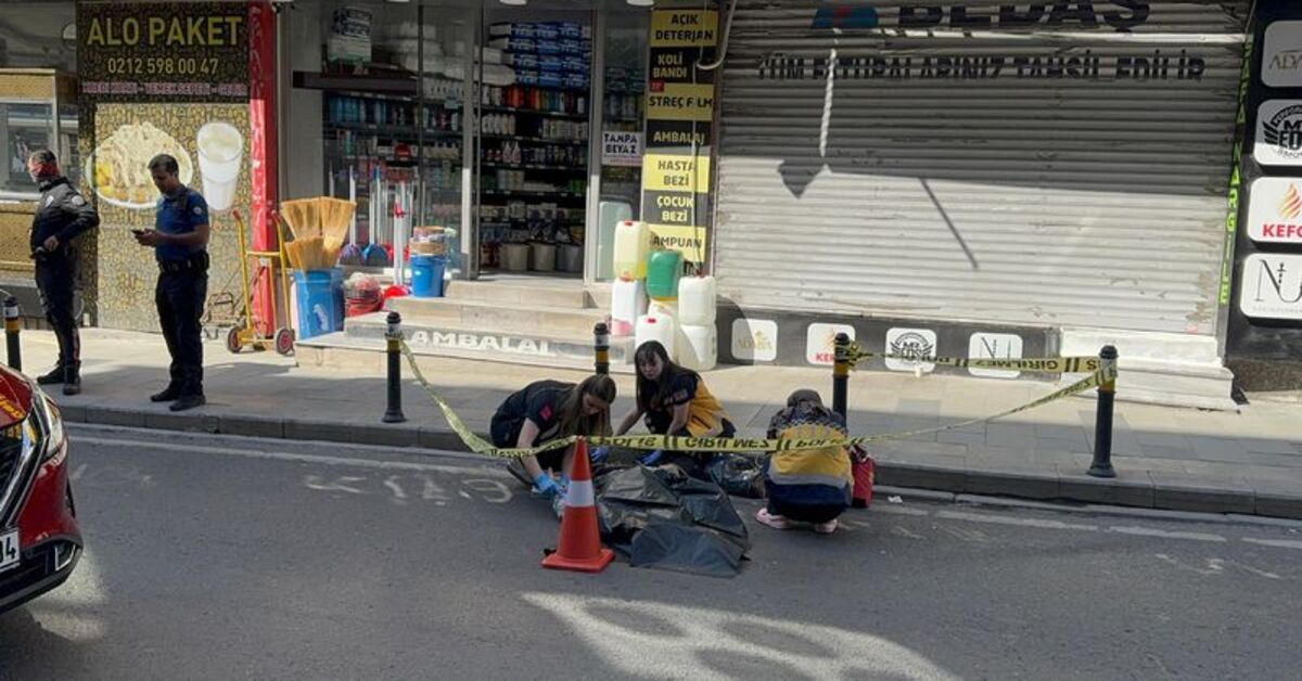 Fenalaşan yaya yola düştü… Servis ezdi öldürdü! | Son dakika haberleri