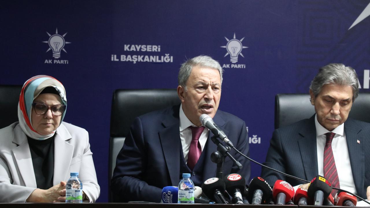 Hulusi Akar’dan PKK’nın feshiyle ilgili açıklama