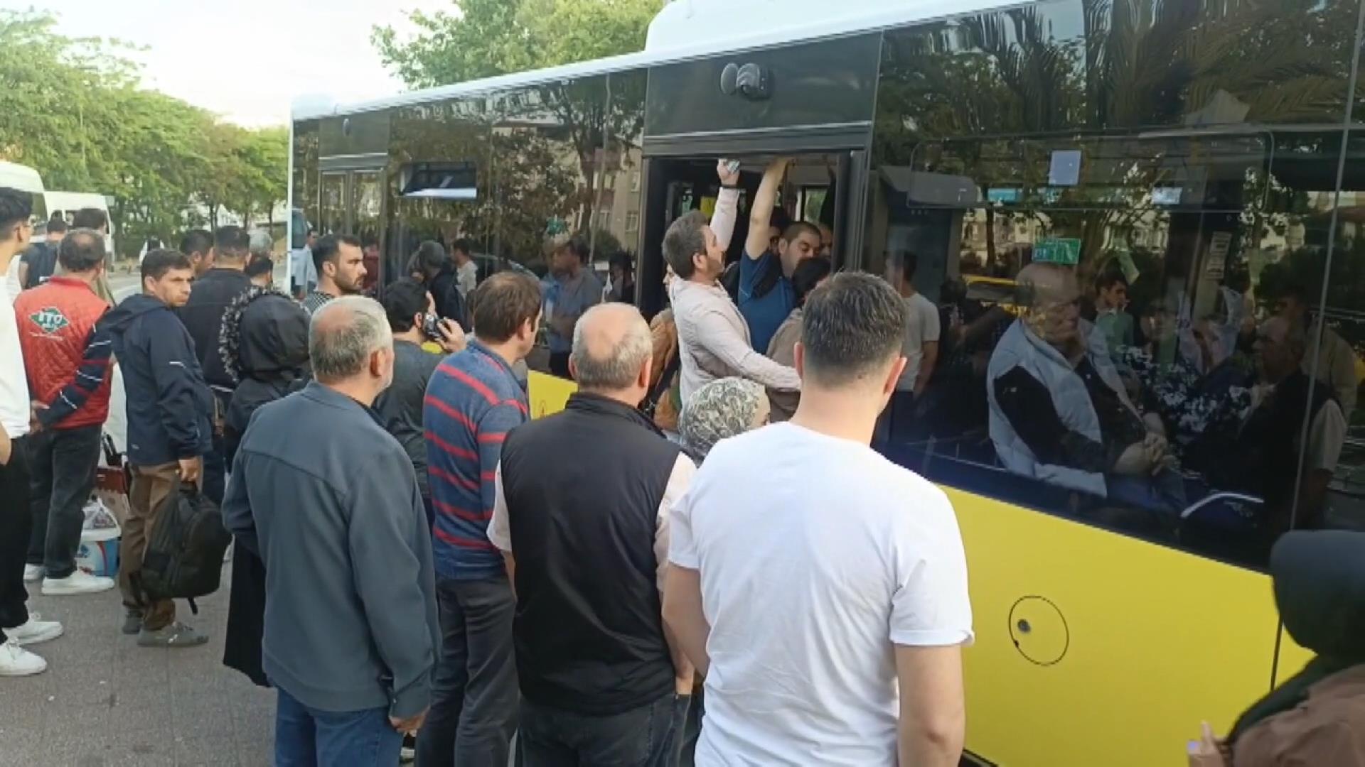 İstanbul’da halk otobüsleri seferlere yeniden başladı
