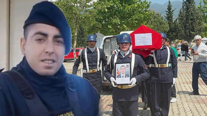 Lenf kanseri nedeniyle hayatını kaybeden uzman çavuş son yolculuğuna uğurlandı