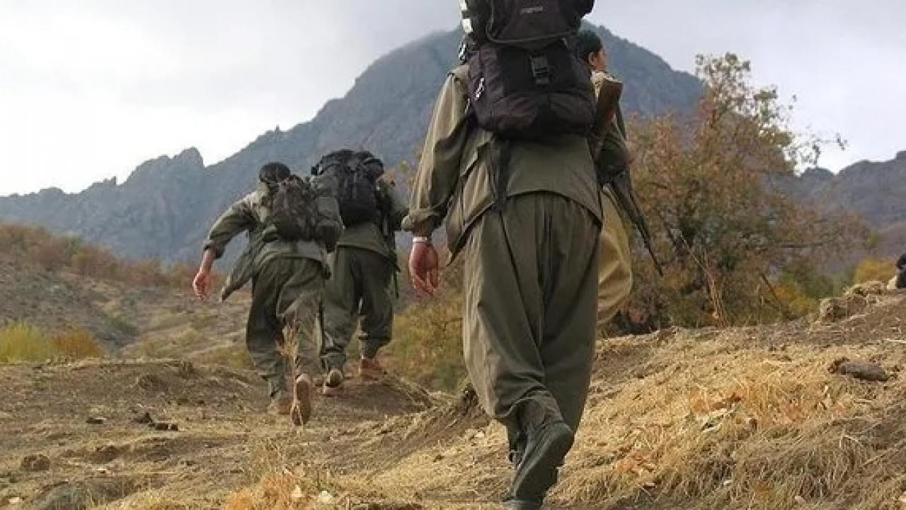 PKK kongresinin dünyadaki yankıları! Ünlü gazete ‘Tarihi karar’ diyerek manşetine taşıdı