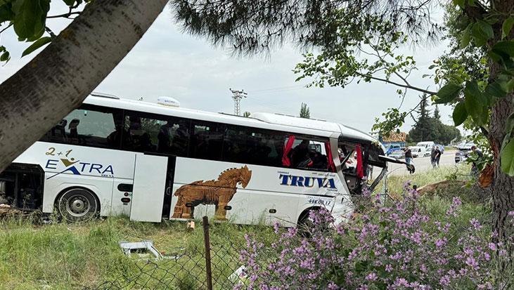Son Dakika Çanakkale Kaza Haberleri: Çanakkale’de korkunç kaza: 8 ölü, çok sayıda yaralı var