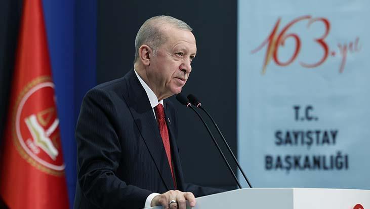 Son dakika! Cumhurbaşkanı Erdoğan: Son dönemde yürütülen tahkikatları gayet olumlu karşılıyoruz