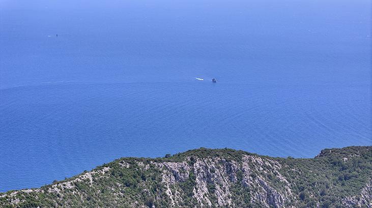 Son dakika… MSB: SH-70 helikopterimiz teknik bir arıza nedeniyle denize acil iniş yaptı
