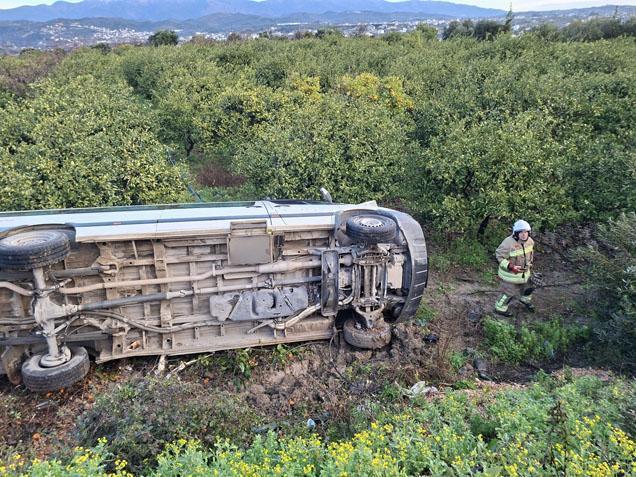 Öğrenci servisi devrildi: 7 öğrenci yaralandı