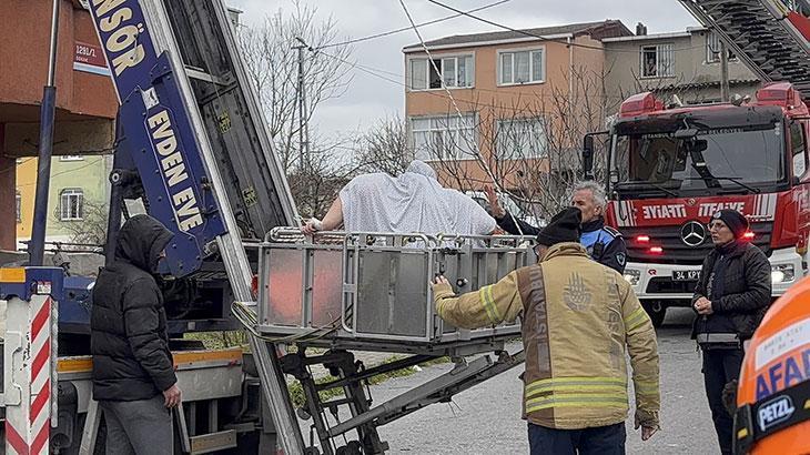 27 yaşında, 240 kilo! 7’nci kattan vinçle indirildi: İçeriden kurtarıp tedavi için götürdüler