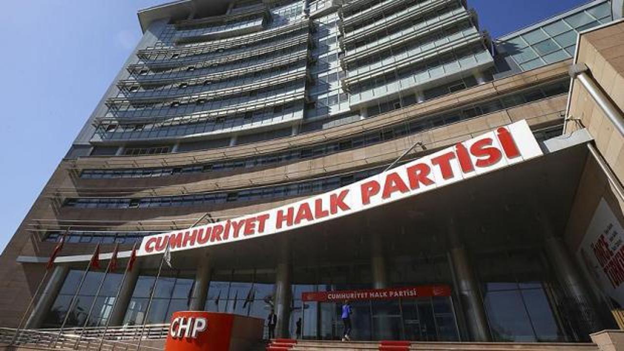Bayrampaşa’da CHP’den istifa eden belediye meclis üyeleri DSP’ye geçti