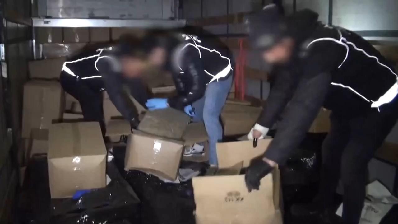 İstanbul'da 4 tırda 527 kilo 475 gram uyuşturucu ele geçirildi