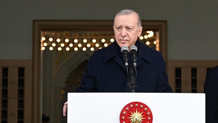Son dakika… Cumhurbaşkanı Erdoğan: Birileri bizi ruh köklerimizden koparmak istese de değerlerimize sahip çıkacağız