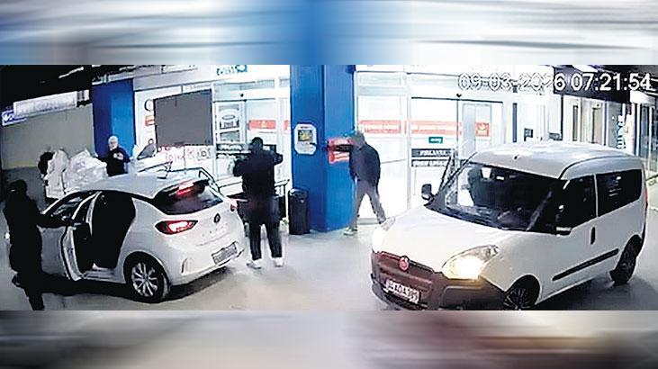 Soyguncular yakalandı, para ortada yok