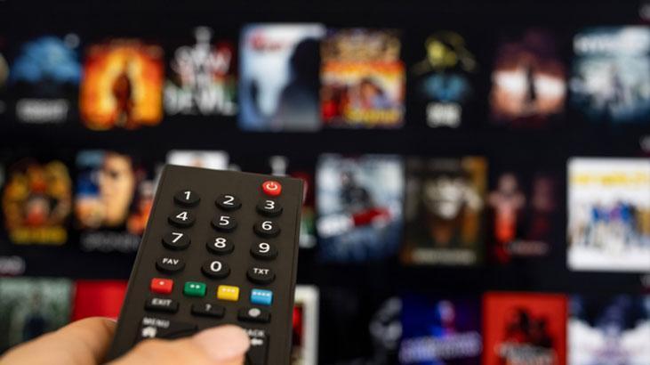 Türk halkı günde 6 saat ekran başında! Dizilerin sarsılmaz egemenliği
