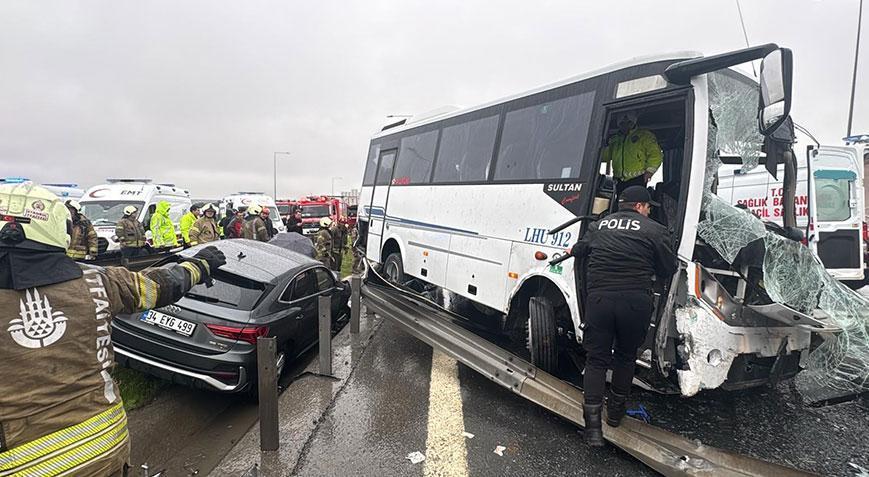 Zincirleme kazada mucize! Şehit olduğu açıklanan polis memuru hayata döndürüldü