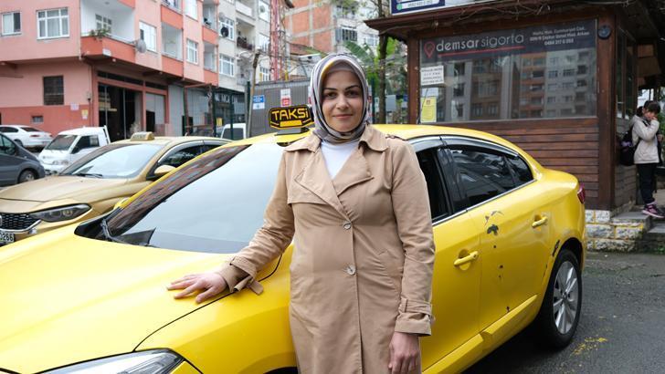 2 çocuk annesi direksiyon başında! Rize’de kadın taksici azmiyle takdir topluyor