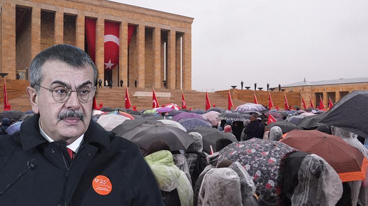 Bakan Tekin, 81 ilden çocuklarla Ata'nın huzurunda