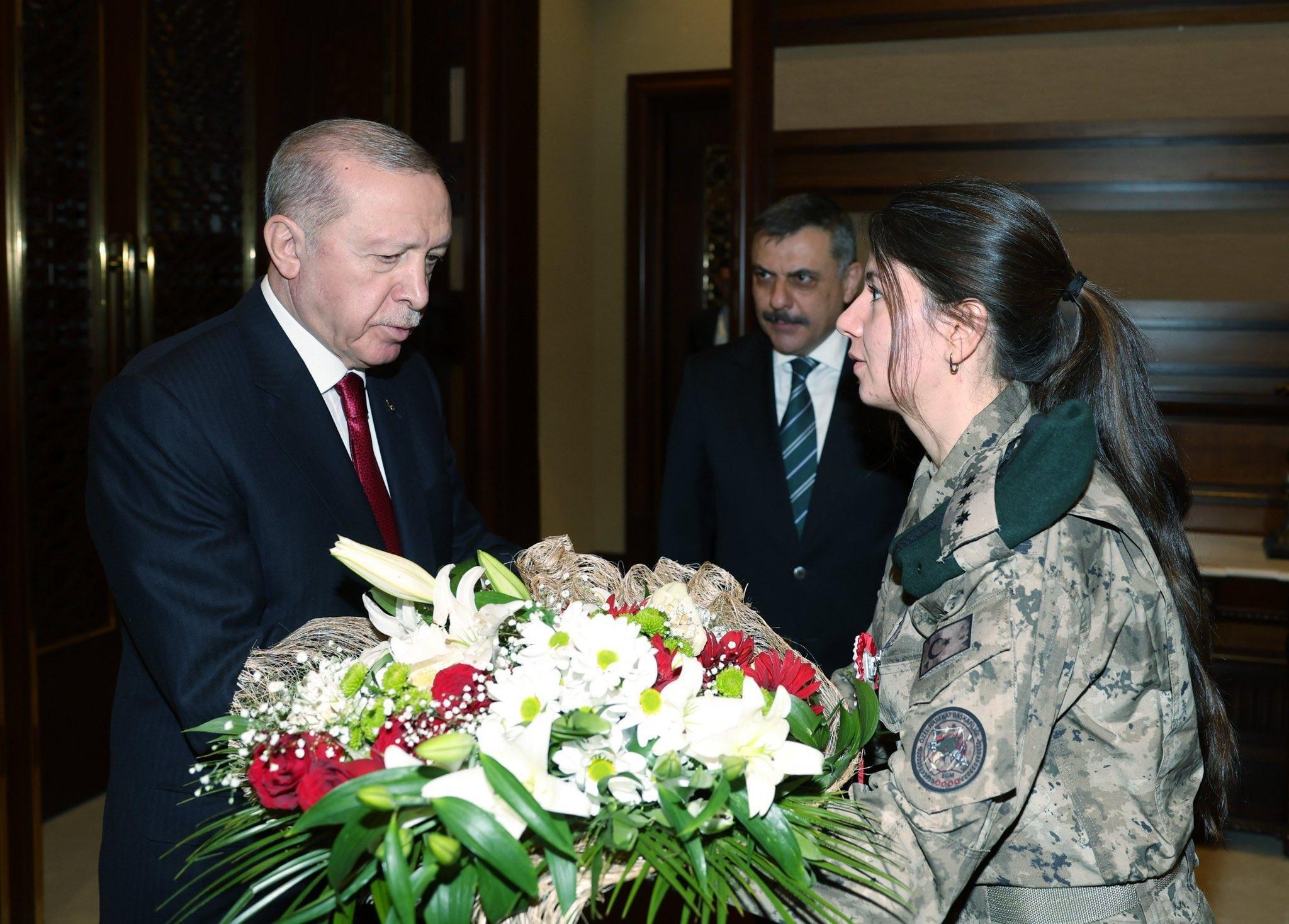 Cumhurbaşkanı Erdoğan, Polis Haftası’nda Bakan Çiftçi ve heyetini kabul etti