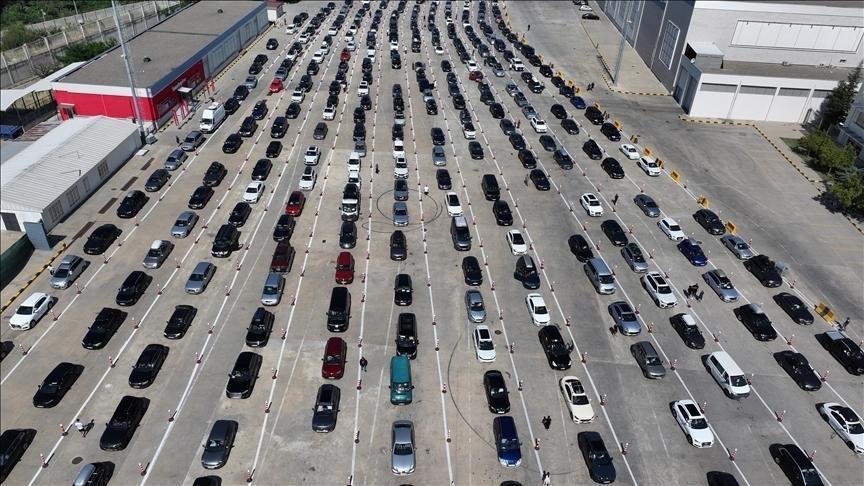 Ramazan Bayramı tatilinde gümrük kapılarından 323 bin yolcu giriş-çıkış yaptı
