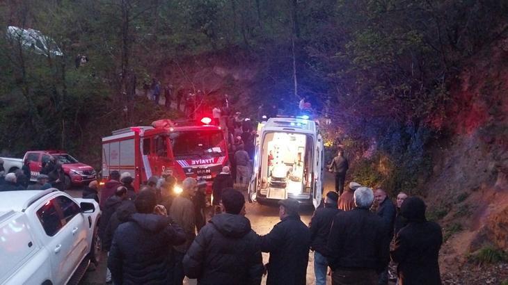 Uçuruma yuvarlanan araçta Esra Öğretmen ve babası hayatını kaybetti