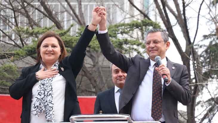 Afyonkarahisar Belediye Başkanı Burcu Köksal, AK Parti’ye katılıyor