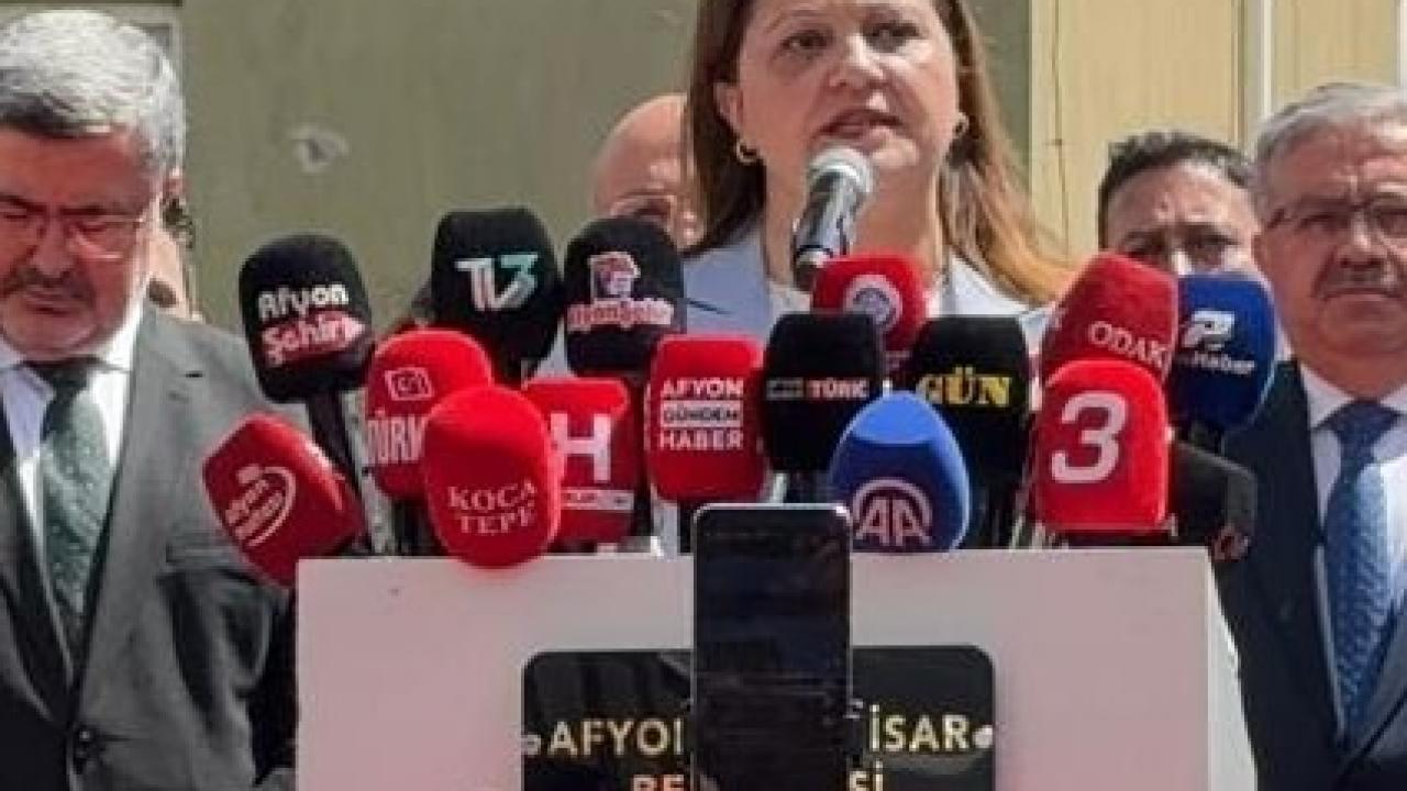 AK Parti’ye geçen Burcu Köksal’dan yeni açıklama