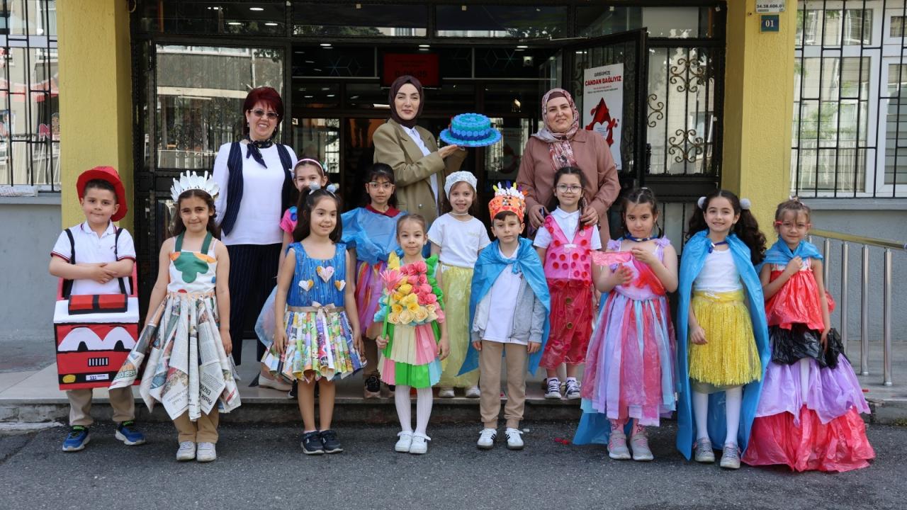 Atık malzemeler çocukların ellerinde sanata dönüştü!