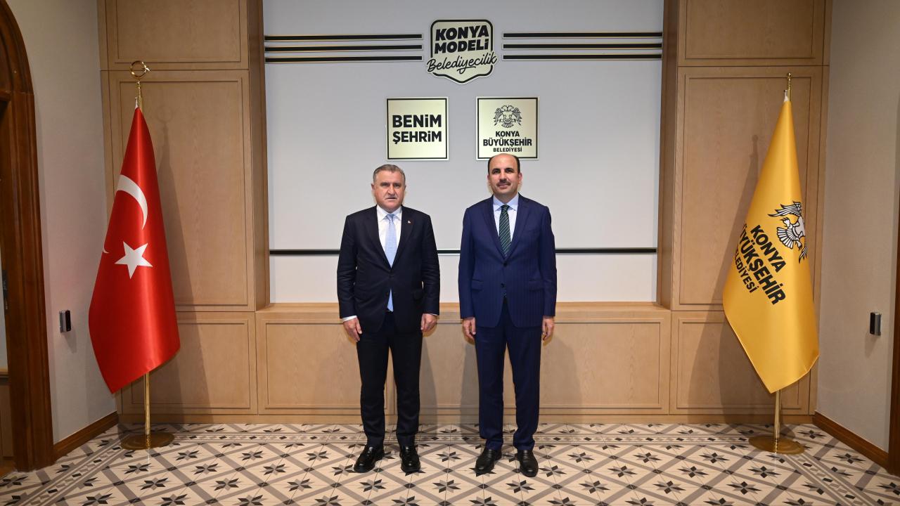 Bakan Bak ve Ak Parti Genel Başkan Yardımcısı Büyükgümüş, Başkan Altay’ı ziyaret etti