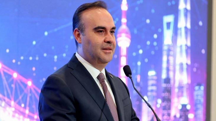 Bilim Olimpiyatları'nda madalya alan öğrencilere Bakan Kacır'dan tebrik